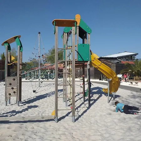 La Reserve Kamp alanı Mimizan-Plage